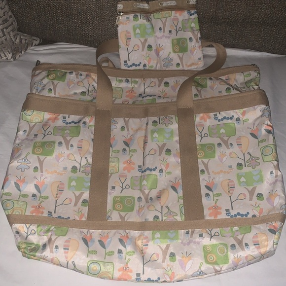 Bnwot LeSportsac Large Nylon Duffle/Tote W Matching Accessorie Bag - Picture 9 of 14